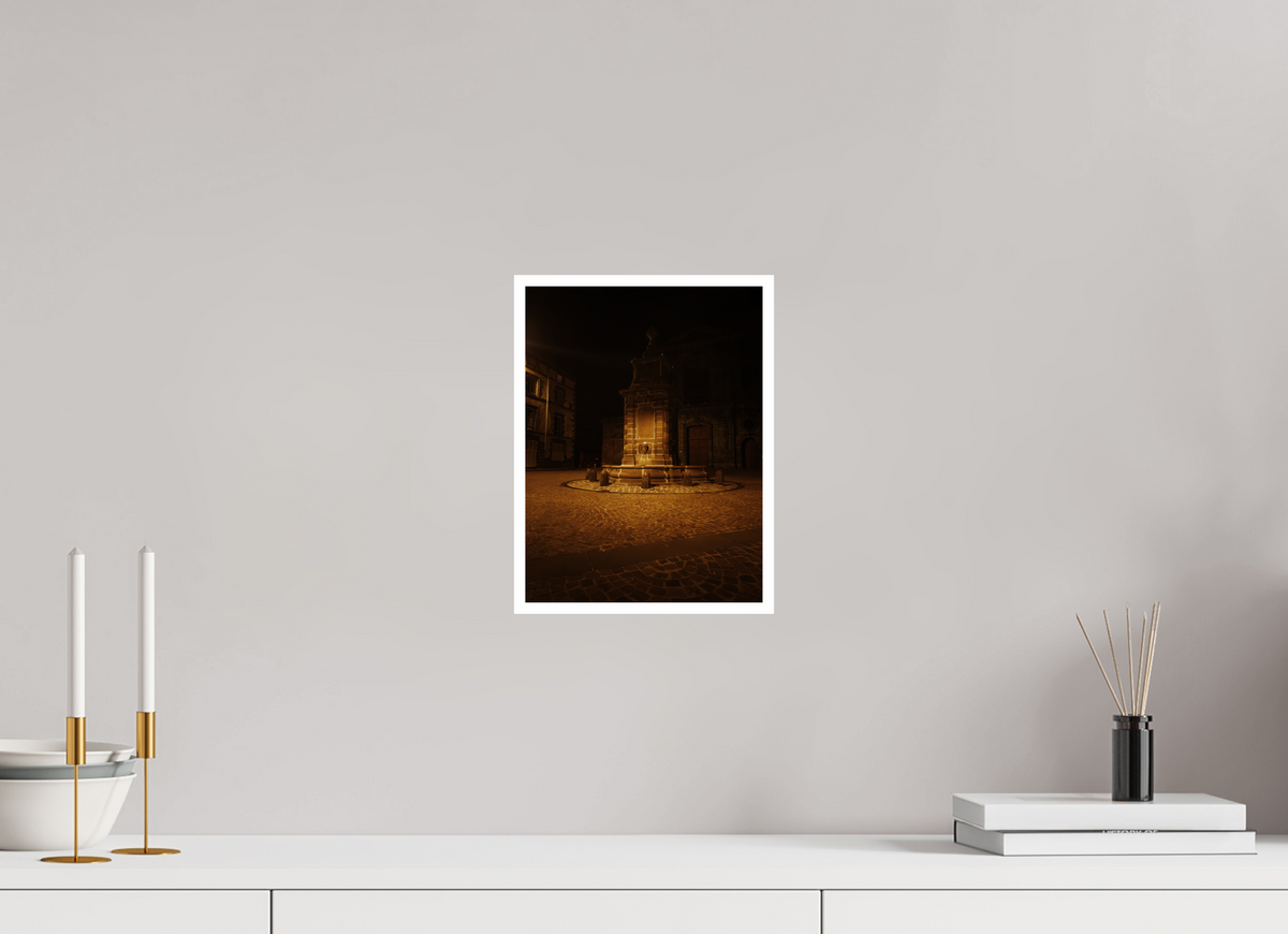 21 x 28 cm, Shopify Riom, fontaine de nuit