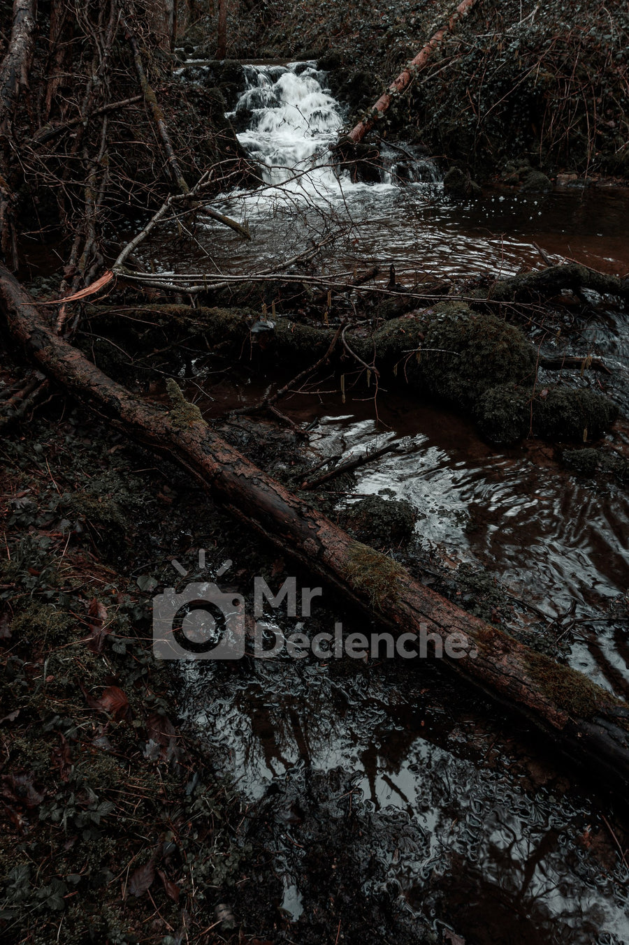 The small waterfalls on Alu Dibond