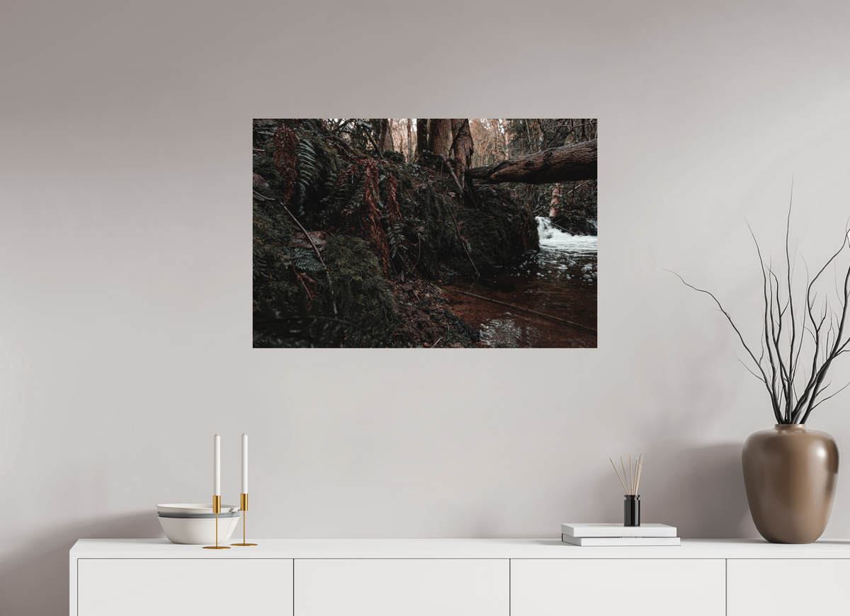 90 x 60 cm, Poster Fuji Crystal DP II mat La chute derrière la souche