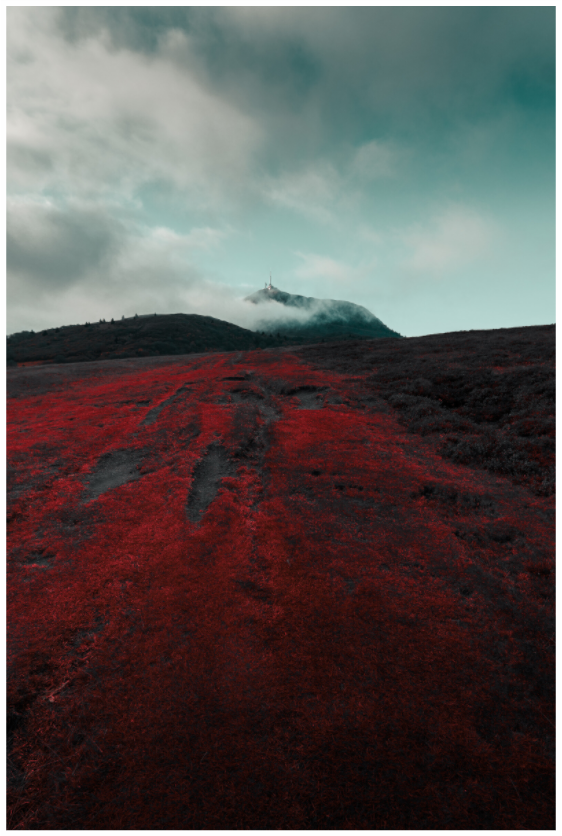 Sentier de lave entre le Pariou et le puy de Dôme, Chaîne des Puys – photographie d'art de Mr Déclenche