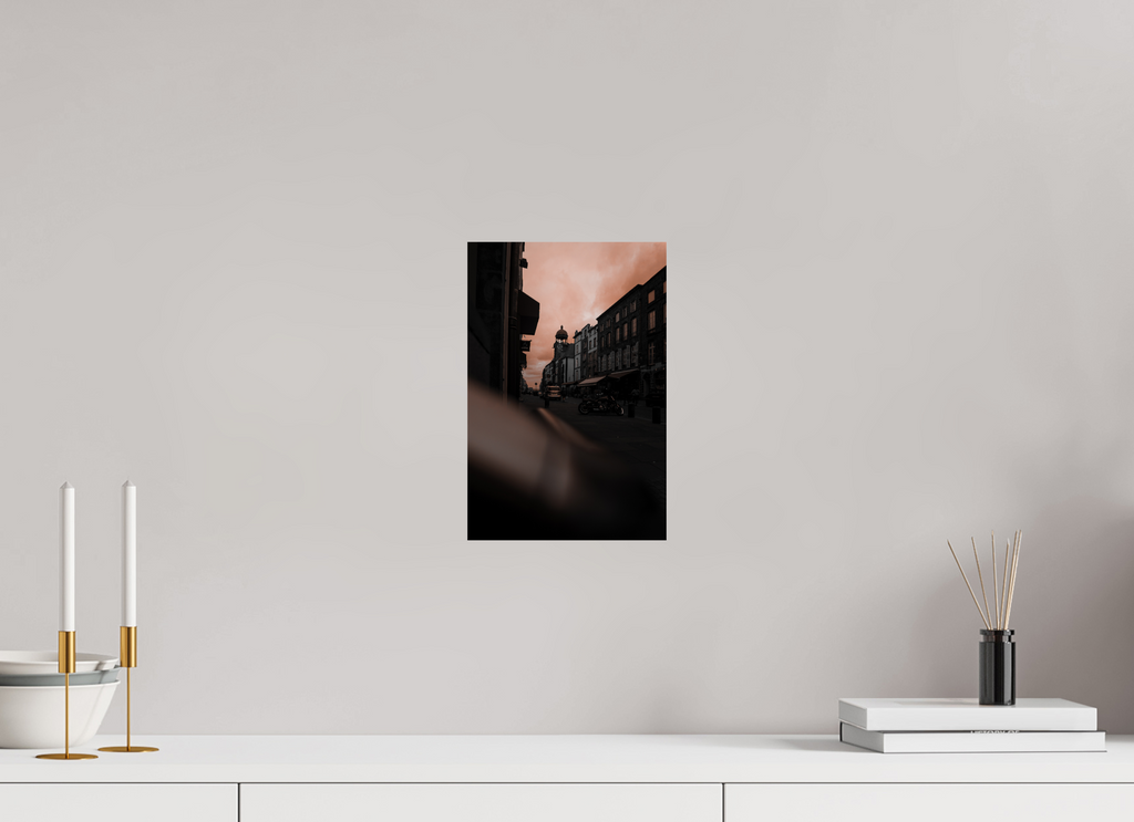 20 x 30 cm, Poster Fuji Crystal Pearl metallise Rue de Riom au crépuscule